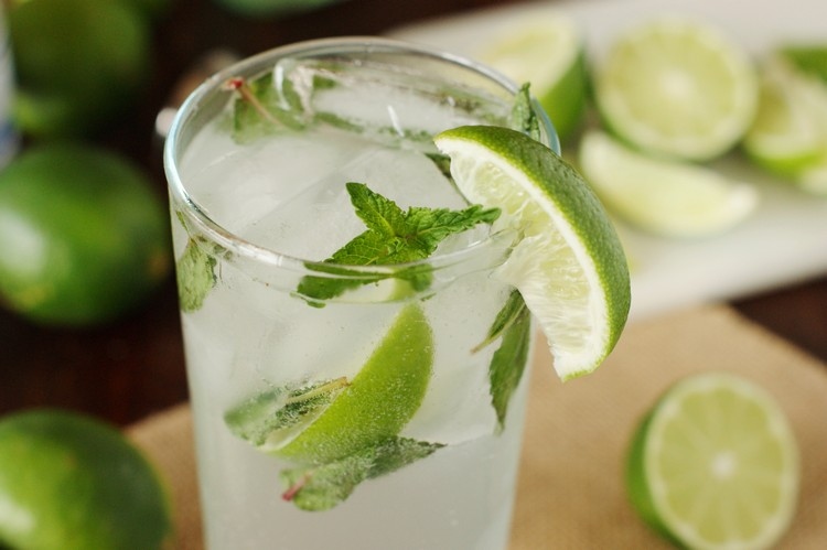 at lave mojito -cocktail -dekorationstips