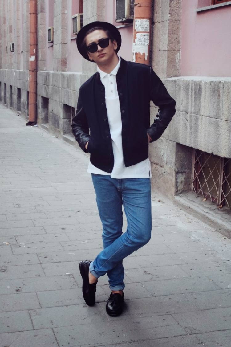 fedora-hat-mænd-streetstyle-jeans-solbriller-jakke-poloshirt